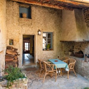 Location  n�G180536 � MERINDOL-LES-OLIVIERS (26)