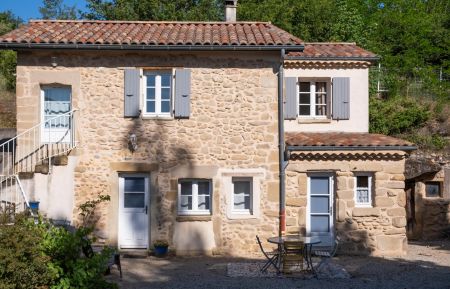 Gite n&deg;G84006 Ch&acirc;teauneuf-sur-Is&egrave;re - Dr&ocirc;me - Les Marnes Myst&eacute;rieuses: Fa&ccedil;ade