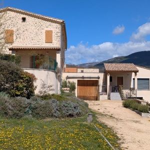 Location  n�G264010 � REMUZAT (26)
