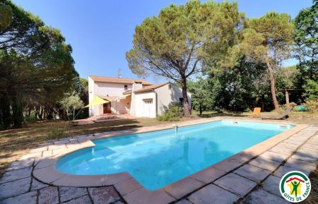 Gite n&deg;G275005 Rochegude - Dr&ocirc;me - Piscine, pins et maison