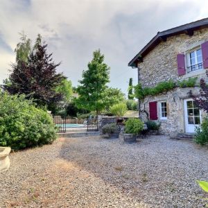 Location  n�G273010 � ROCHEFORT-SAMSON (26)