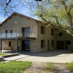 La bâtisse côté gîte ST SAUVEUR La bâtisse côté gîte ST SAUVEUR
