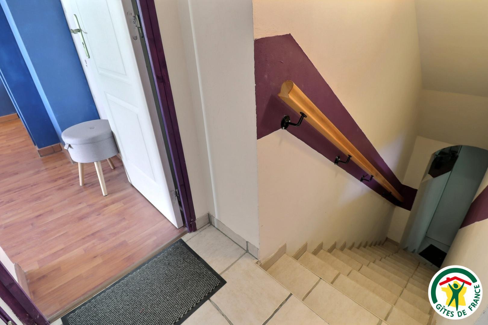 Escaliers des chambres Bleuet et Lotus photo 26
