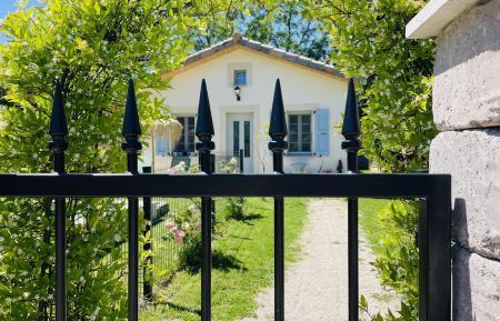 Gite n&deg;G88003 Chatuzange-le-Goubet - Dr&ocirc;me - Le Saint Marin au printemps 