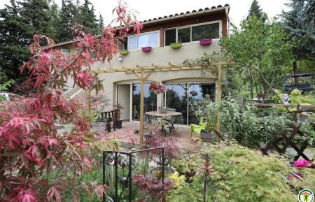 Gite n&deg;G81001 Ch&acirc;teaudouble - Dr&ocirc;me - La maison avec le g&icirc;te en rez-de-jardin