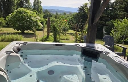 Gite n&deg;G139002 G&eacute;nissieux - Dr&ocirc;me - Le spa ext&eacute;rieur &agrave; votre usage  exclusif