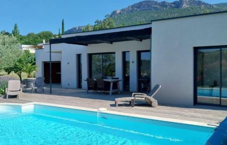 Gite n&deg;G256003 Propiac - Dr&ocirc;me - G&icirc;te et piscine privative, ouverte de mai &agrave; sept inclus, 8.5x4m, fond plat 1m4 profondeur, s&eacute;curis&eacute; par une alarme