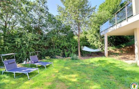 Gite n&deg;G301004 Saint-Donat-sur-l'Herbasse - Dr&ocirc;me - Jardinet commun